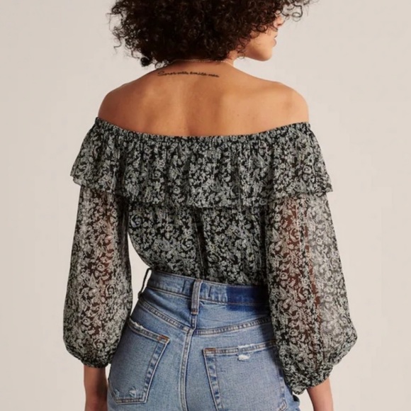 Abercrombie & Fitch Off the Shoulder Bodysuit | NWT | Size Small - Picture 3 of 14